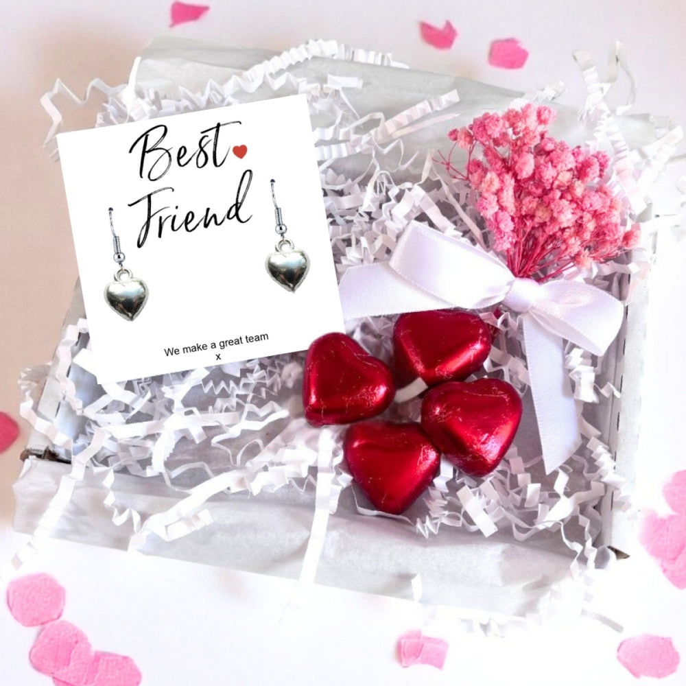 Best Friend Mini Gift Hamper with Silver Heart Earrings | Letter Box Gift For Her | Unique Gifts For Her Birthday, Thank you or Christmas UK